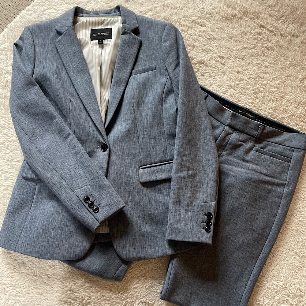 Banana Republic Long and Lean Chambray Blue Blazer